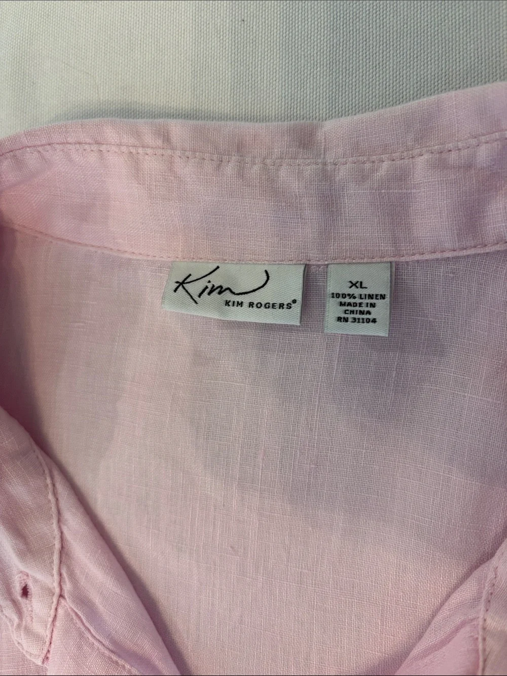 Women’s Pink Linen Button-Down Long Sleeve Shirt by Kim Rogers. Size XL